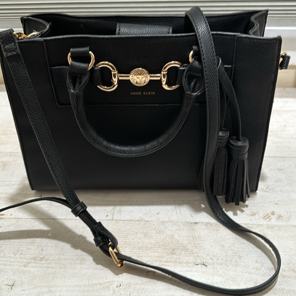 Anne Klein Black Purse - Picture 9 of 11